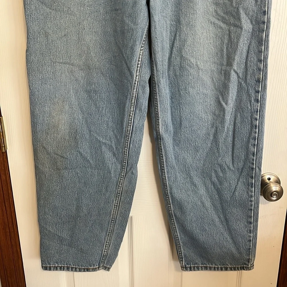 Levi’s Light Wash Distressed 560 Loose Fit Blue Jeans Men’s 38 x 30